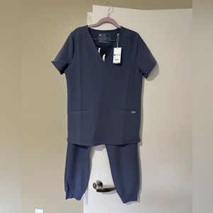 women's Casma™ - Three-Pocket Scrub Top - M / Dark Harbor + Zamora Joggers- M
